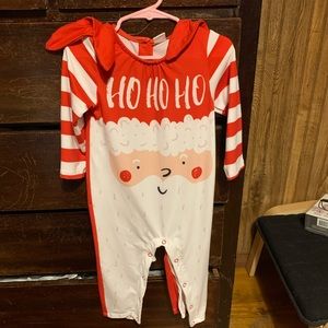 ⭐️3 for $10⭐️Penelope Plumm Santa Onesie size 18mo